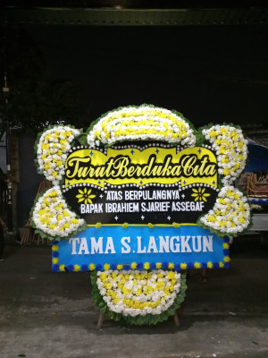Papan Bunga Duka di Jatiayu
